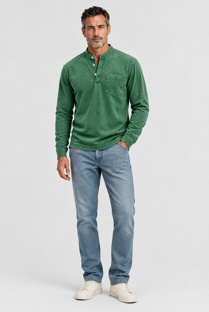 HEIRVALE The Long-Sleeve Henley in Dark Green