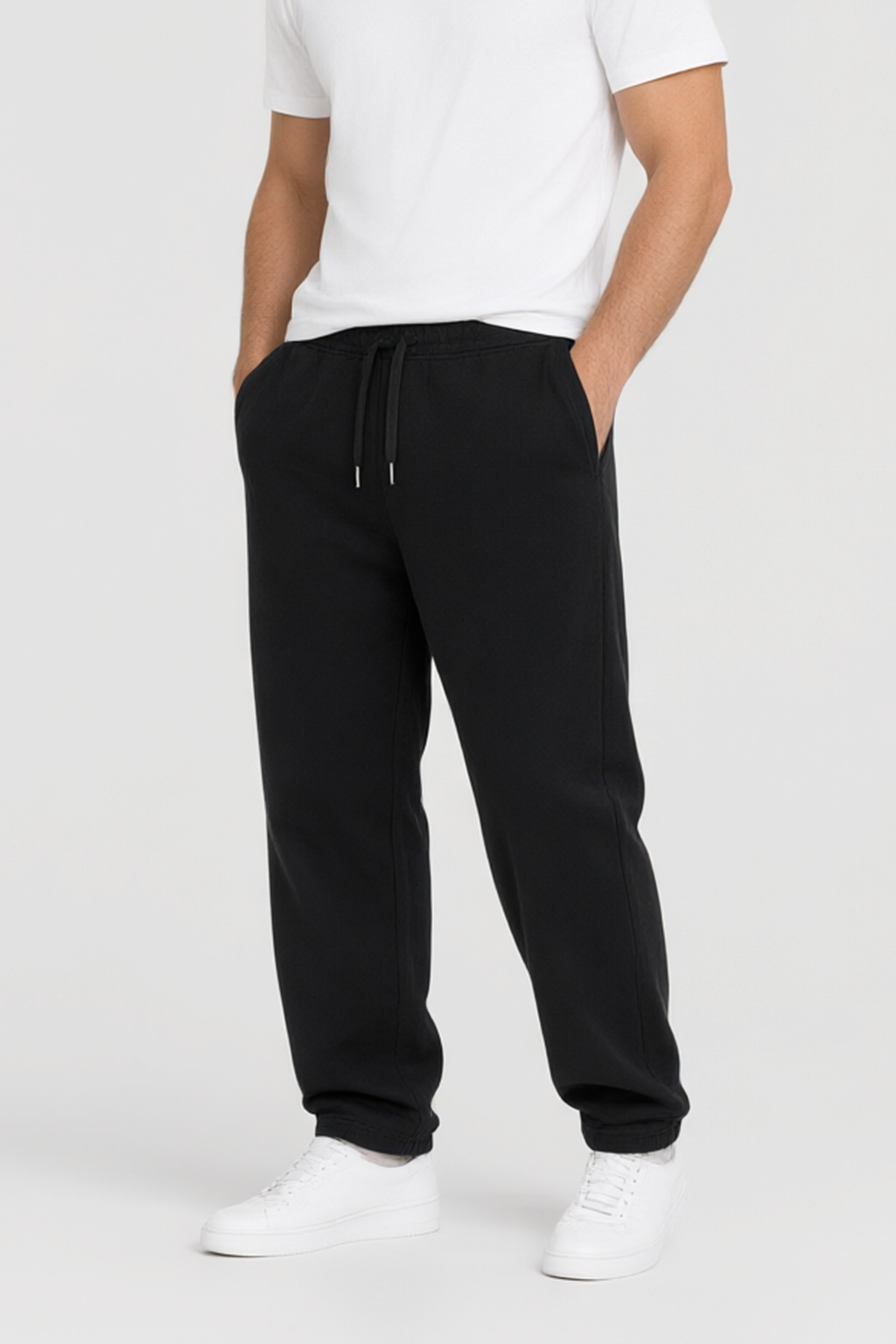 The Relaxed Sweatpant — gallery view 1