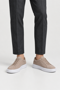 Taupe